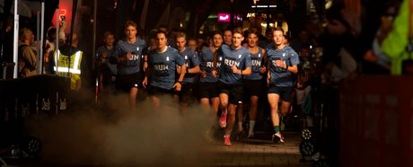 Stuttgart erleuchtet beim SportScheck Night Run