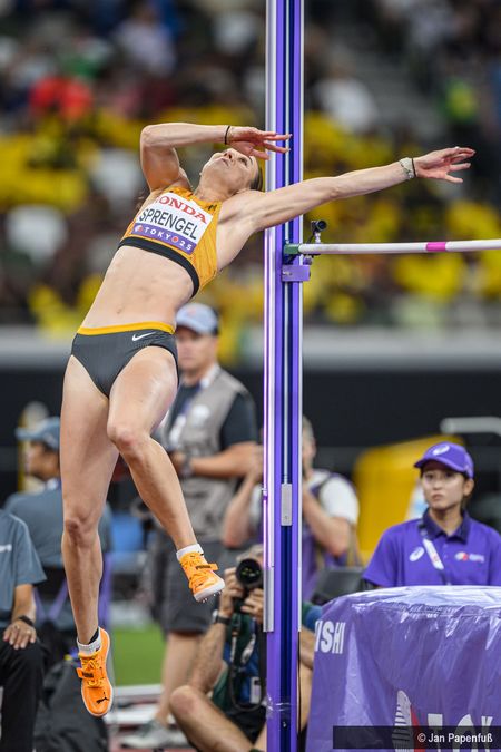 Sandrina Sprengel (LG Steinlach-Zollern) setzt zum Sprung an...